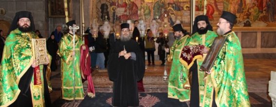 Fathers welcome the Patriarch at the Holy Apokathelosis