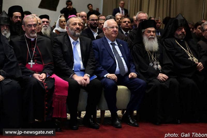 CHRISTMAS AT THE H. ARCHDIOCESE OF QATAR Jerusalem Patriarchate News Gate